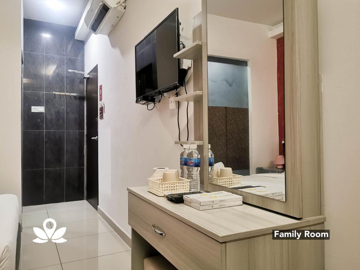 Hotel Lsh 3*